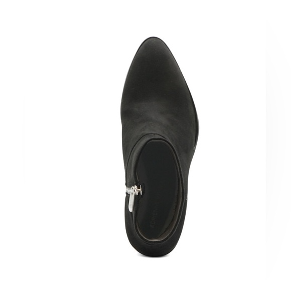 New ADRIENNE VITTADINI Women’s Black Almond Toe Side Zip Wedge Bootie Size 7M - Picture 3 of 10